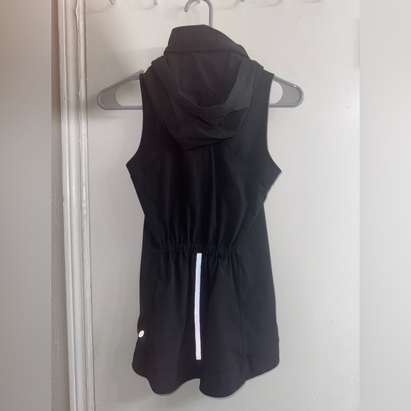 Lululemon Go The Distance Vest Black size 2 - Picture 8 of 16